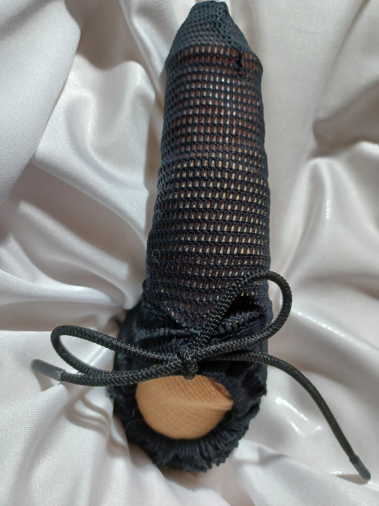Penissocke schwarz Mesh Lümmeltüte Juwelensäckchen Hodensack Willi Wärmer One - Sleeve - SEXSENSE