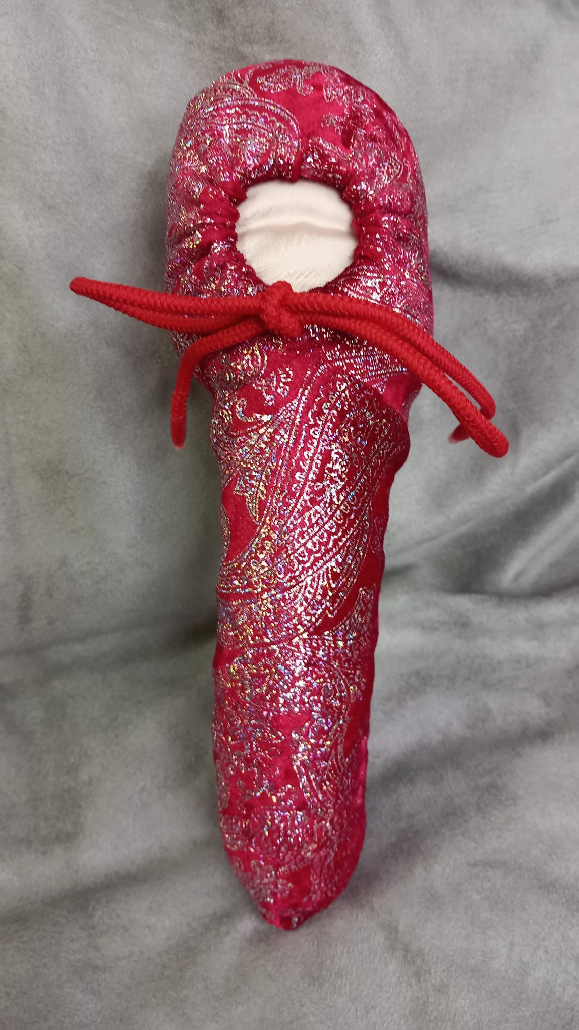 Penissocke Lümmeltüte Juwelensäckchen roter Samt mit silber Hologramm Paisley Ornmente Onesleeve Willy - Pyjama - SEXSENSE