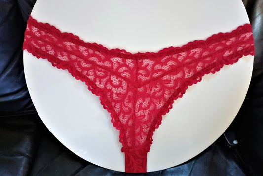 Tanga in himbeerrot Gr 44 - 46 elastische französische Spitze mit Baumwollzwickel Unikat - SEXSENSE