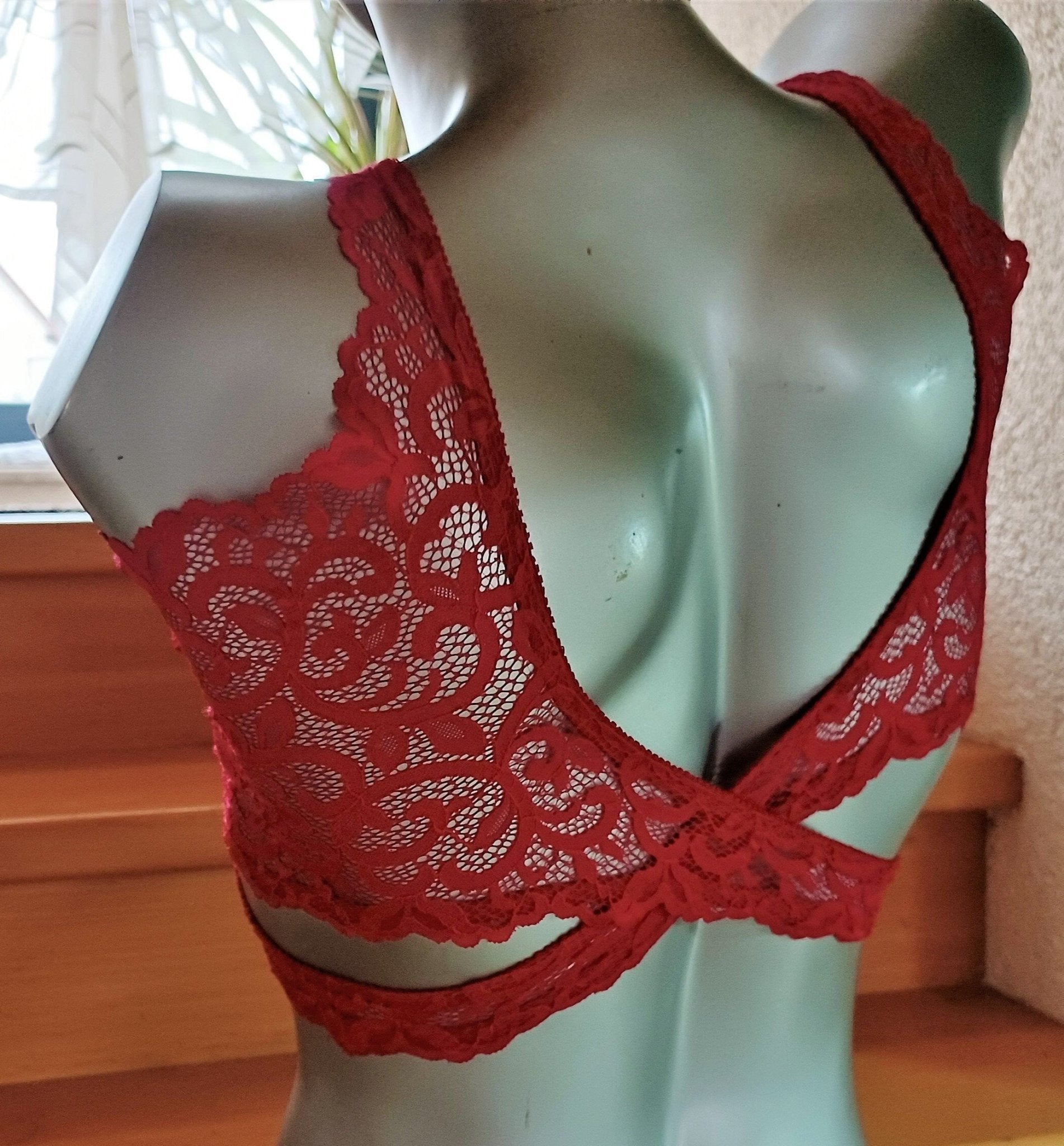 Bustier BH feminines Shirt - Top aus elastischer Spitze in himbeerrot 2 - teiliges - SEXSENSE