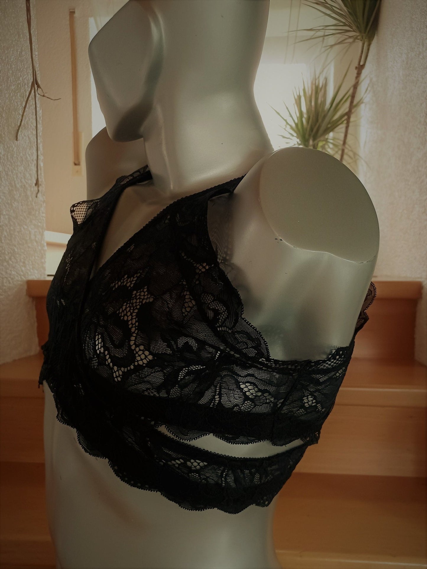Bustier BH 2 - teiliges Top - Shirt Sissy en femme aus elastische schwarzer Spitze - SEXSENSE